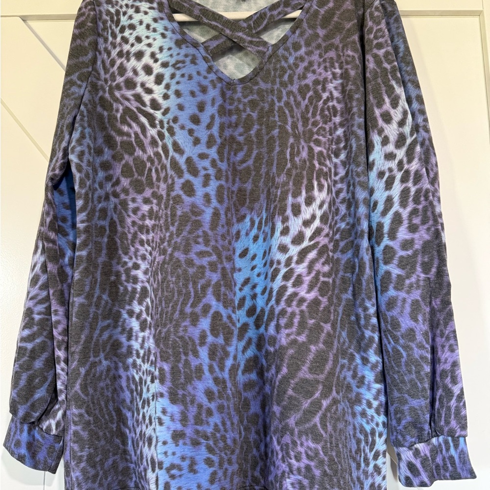 White Birch Blue Backless Graphic Sweatshirt
